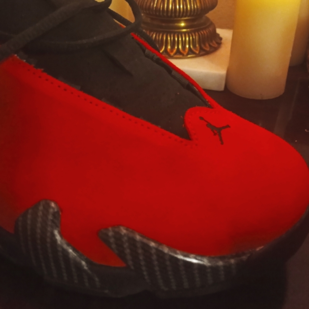 Very rare Jordan retro 14 Ferrari  From 2017  First Release, Worn Once OG Box - Picture 3 of 7